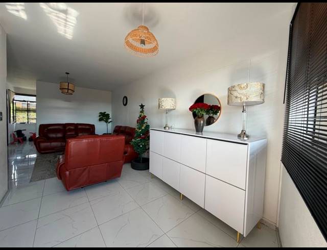 3 BEDROOM APARTMENT FOR SALE IN ARCADIA